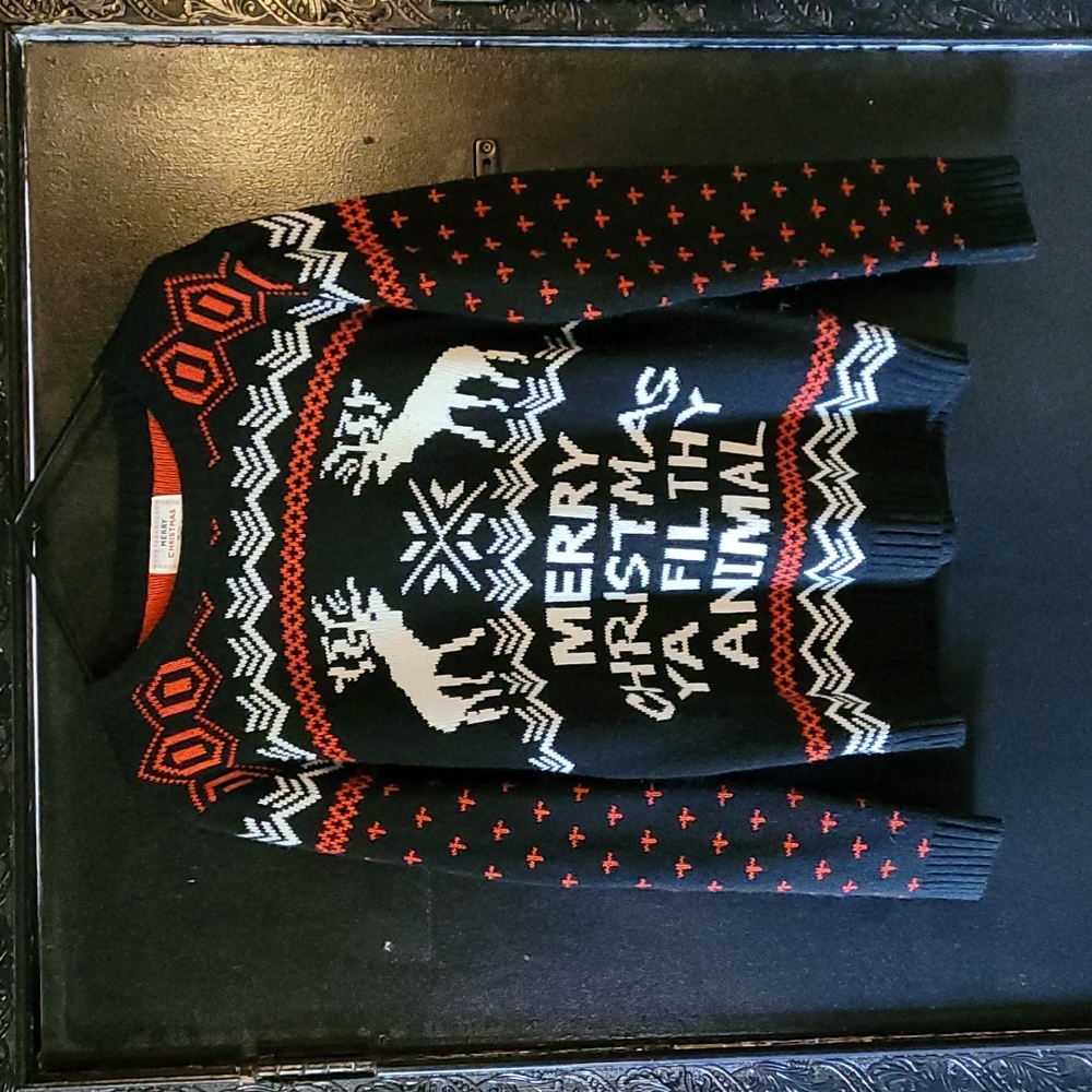 V28 Filthy Animal Christmas Sweater (L)